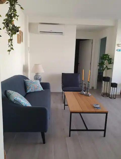 Ruim En Luxe In - I *